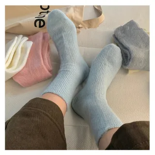 【Porabella】襪子 襪 素色襪 羊毛襪 毛毛襪 保暖襪 女中筒襪 女襪子 SOCKS