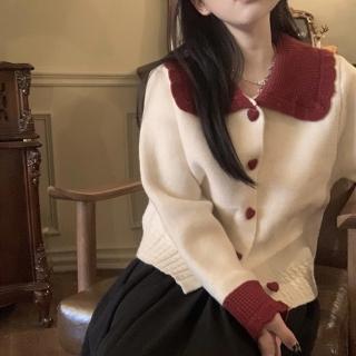 【Amirr 艾米爾】★ 娃娃領撞色愛心扣針織開衫外套(女上衣/長袖/保暖)