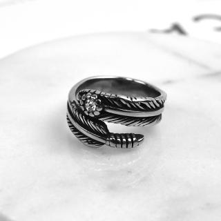 【men life】鋼戒 羽毛纏繞單鑽鋼製戒指(鋼戒)