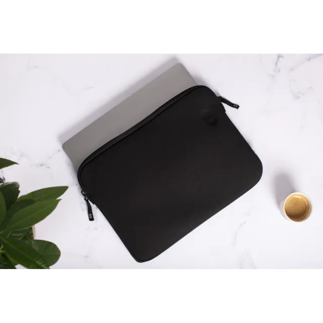 【法國MW】MacBook Air 15吋 Basics 2 Life環保材質 內袋- 黑/白色(電腦包)