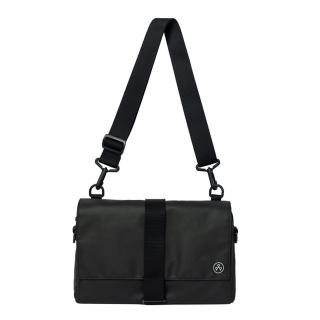 【KIWEE官方直營】三角機能單肩包 TRIANGLE SLING PLUS 多色可選