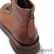【DIANA】4.5 cm擦色軟牛皮綁帶後拉鍊式低跟短靴(咖啡)