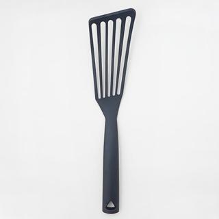 【Triangle 三角牌】Triangle 耐熱270度不沾鍋專用有孔平煎鏟(煎魚鏟 歷油煎鏟 有洞煎鏟)