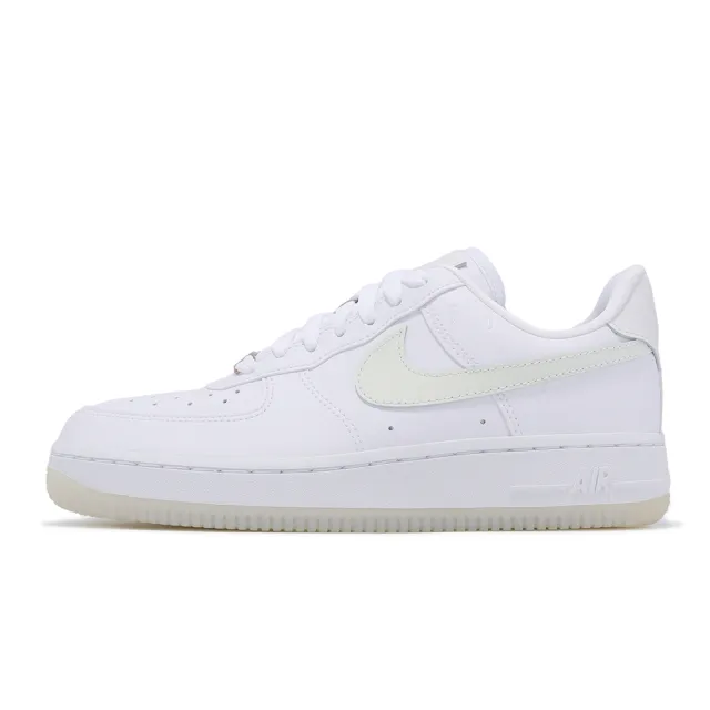 【NIKE 耐吉】休閒鞋 Wmns Air Force 1 07 LX 女鞋 白 皮革 紫外線變色 AF1 經典(FZ5531-111)