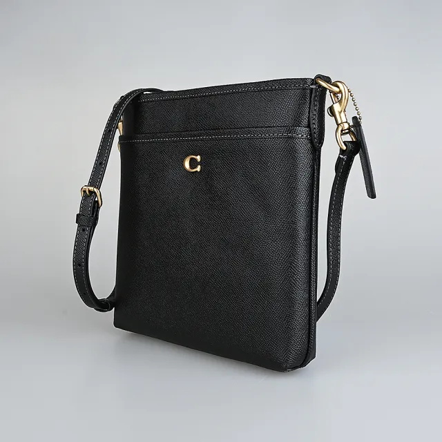 【COACH】Kitt經典C金屬LOGO素面防刮皮革斜背包(黑)