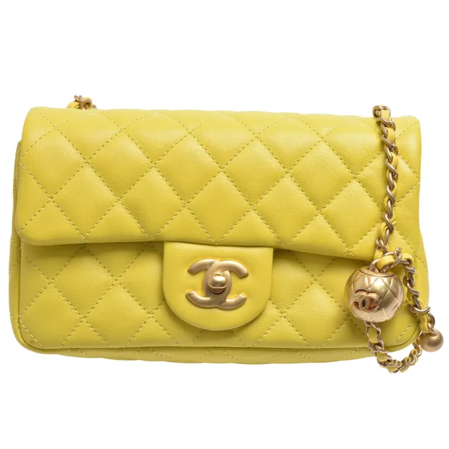 【CHANEL 香奈兒】經典雙C LOGO小牛皮金球可調節鍊帶轉釦斜背包(黃色AS1787C-YELLOW-GPN)