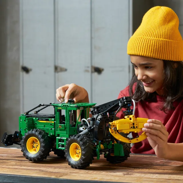 【LEGO 樂高】科技系列 42157 John Deere 948L-II Skidder(工程車 集材機)