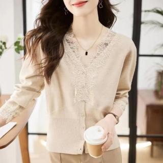 【LANNI 藍尼】★V領極顯腰身蕾絲針織衫(長袖/毛衣/女裝)