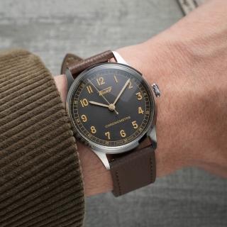 【TISSOT 天梭】官方授權 Heritage 1938 COSC 天文臺認證機械錶-太空灰/39mm 禮物(T1424641606200)