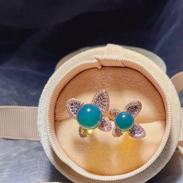 【勝弘珠寶】多明尼加藍珀飛翔蝴蝶戒指-8mm