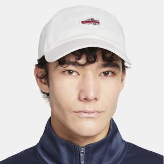 【NIKE 耐吉】U NK CLUB CAP U CB ARMX PTCH L 白 帽子 棒球帽 運動帽 老帽 刺繡款(FN4402-100)