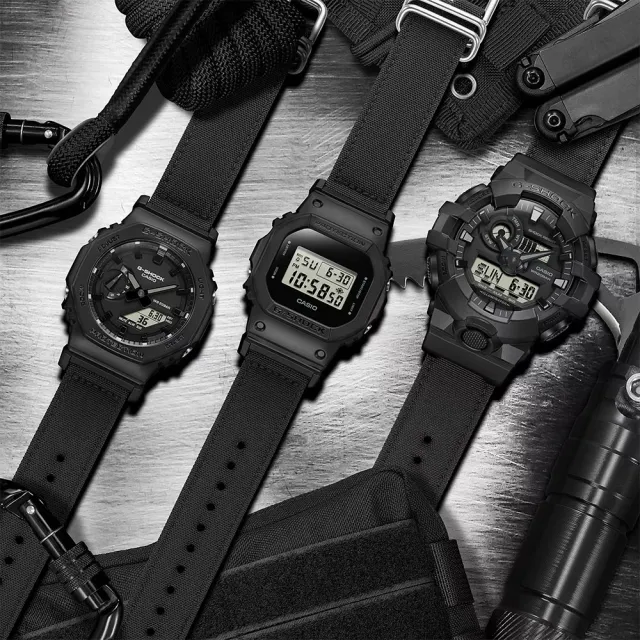 【CASIO 卡西歐】G-SHOCK 尼龍錶帶 雙顯手錶 送禮 禮物 推薦(GA-700BCE-1A)