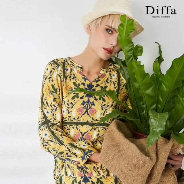 【Diffa】歐風質感花卉拉克蘭袖上衣-女