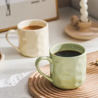 【日日好事】奶油色馬克杯 陶瓷 馬克杯(杯子 馬克杯 禮物 水杯 茶杯)