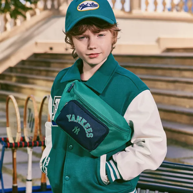 【MLB】童裝 腰包 肩背包 兒童包包 Varsity系列 紐約洋基隊(7AHSV014N-50GNP)