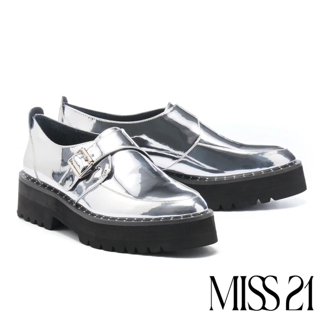 MISS 21 微酸個性潮感撞色方釦鉚釘圓頭厚底鞋(銀)好評