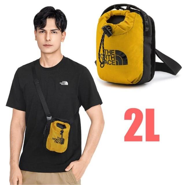 【The North Face】BOZER CROSS BODY 超輕量+耐磨 抽繩休閒單肩包.隨身袋(52RY-YQR 黃 N)