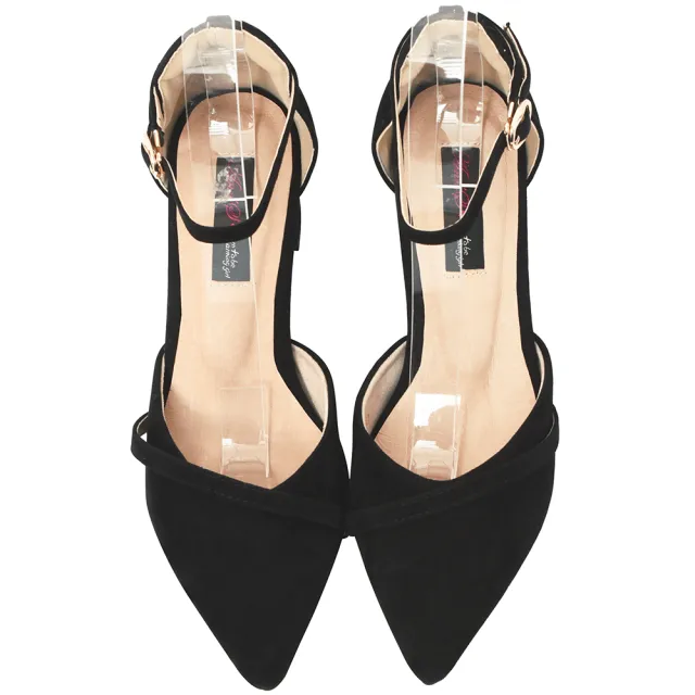 【Ann’S】柔美心動-絨面造型斜帶顯瘦繞踝寬楦尖頭鞋5.5cm(黑)