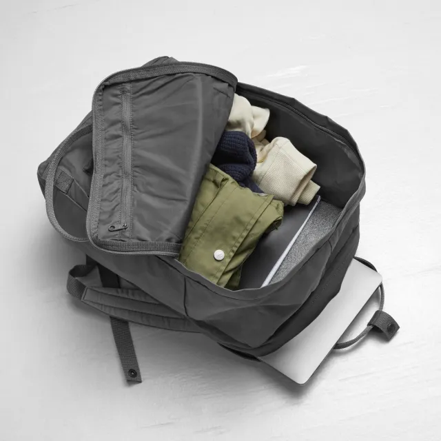 【Fjallraven】Kanken Laptop 17吋筆電後背包 小狐狸 瑞典 北極狐 狐狸包 空肯包 書包 FR23525(大容量)