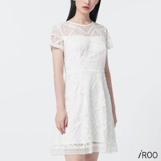 【iROO】線條交織透視感經典設計短袖洋裝