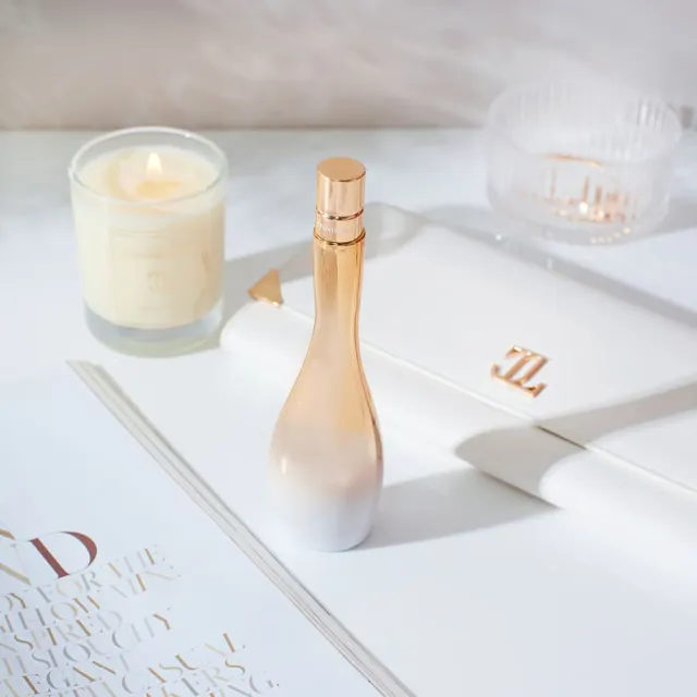 【J.LO 珍妮佛羅培茲】Enduring Glow永恆閃耀女性淡香水 50ML(專櫃公司貨 #馥郁花香調)