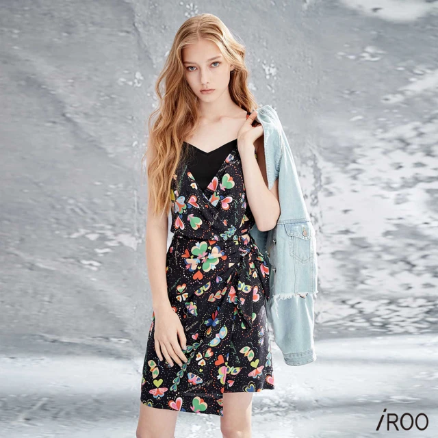 iROO 黑色V領緞面洋裝品牌優惠