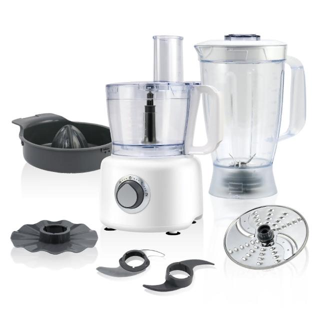 KOLIN歌林 KJE-UD5701C KOLIN 歌林 KJE-UD5701C 專業型調理機,採用優質 304 不鏽鋼內部材質,容量達 1-2L,轉速高達 15,000-20,000 RPM,適合榨汁、攪拌、乳化等多功能料理。配件齊全,包括果汁調理杯、食材處理杯、S 型刀片、不鏽鋼兩用切盤、S 型攪拌片、乳化盤及榨汁器。電壓 110V,消耗功率 200-300W,產品重量僅 2.9kg,尺寸 253(W)×228(H)×397(D)mm,產地中國,保固 1 年,BSMI 許可字號 R3D006,是家用調理機的理想選擇。