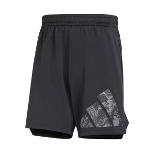 【adidas 愛迪達】WO KNITLOGO SHO 男 短褲 運動 訓練 健身 吸濕排汗 拉鍊口袋 黑灰(IK9682)