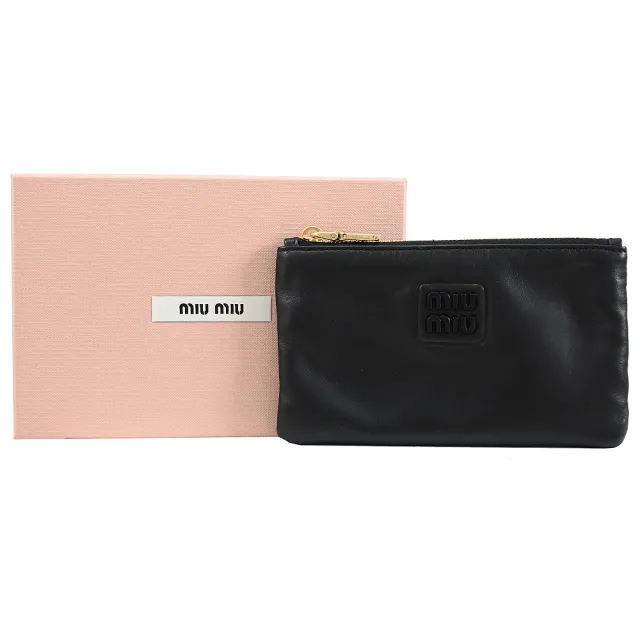 【MIU MIU】簡約經典LOGO皮革信用卡手拿包零錢包簡易短夾(黑)
