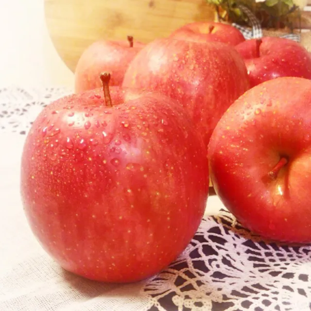 【阿成水果】日本青森蜜蘋果九宮格禮盒8粒/2.5kg*1盒(冷藏配送_肉質細緻_甜度高)
