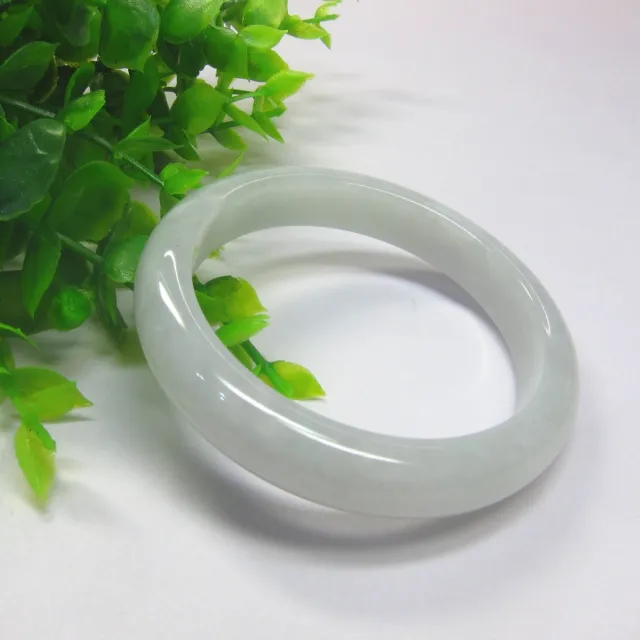 【小樂珠寶】翡翠手鐲白月光透徹清爽天然A貨玉鐲(手圍18.2號 內徑57mm V759)