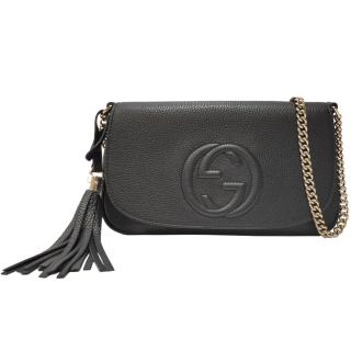 【GUCCI 古馳】536224 經典SOHO系列雙G流蘇掀蓋斜揹包/肩揹包(黑色)