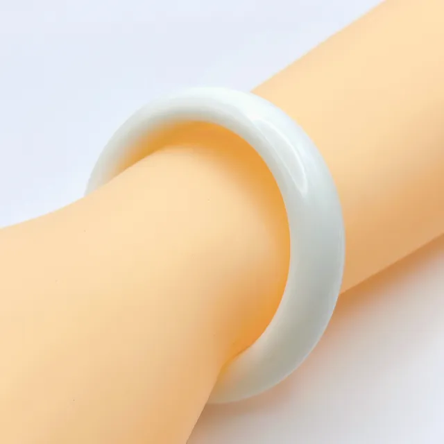 琪臻珠寶】天然和田玉青海料雞骨白平安鐲玉鐲(18.5-19圍鐲_瓷白平安鐲