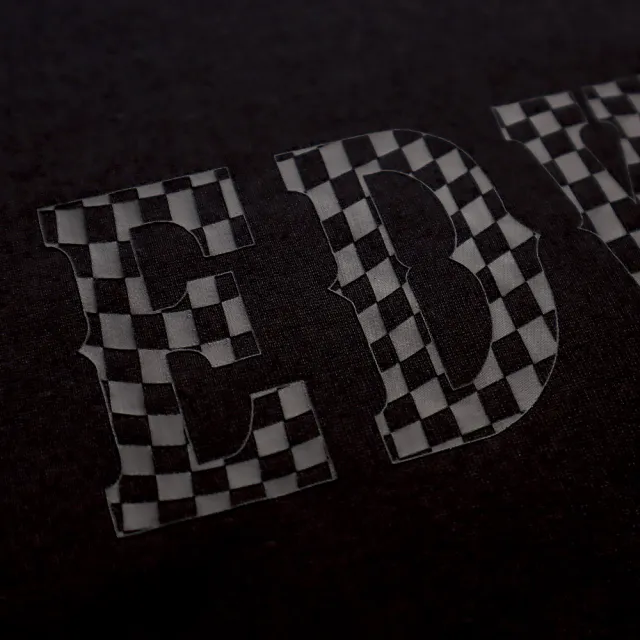 【EDWIN】男裝 人氣復刻款 賽車LOGO短袖T恤(黑色)