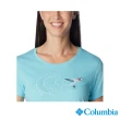 【Columbia 哥倫比亞 官方旗艦】女款-Daisy Days™LOGO短袖上衣-湖水藍(UAL31250AQ/IS)