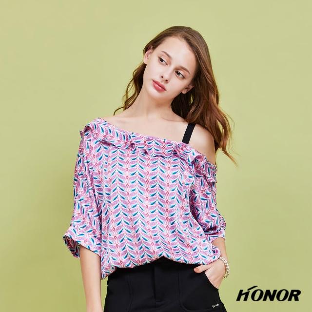 【HONOR 山形屋】斜肩單帶圖騰荷花邊上衣