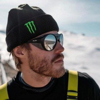 【Oakley】奧克利 CLIFDEN 登山運動包覆偏光太陽眼鏡 OO9440 09 霧黑框水銀鍍膜偏光鏡片 公司貨
