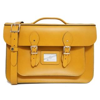 【The Leather Satchel Co.】15吋 英國手工牛皮劍橋包 手提包 側肩包 斜揹包 後揹包 多功能三用包(芥黃)