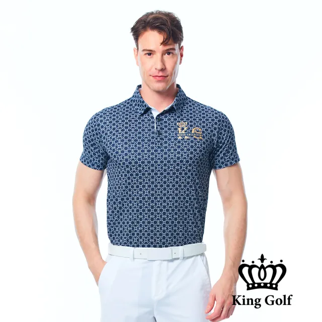 【KING GOLF】實體同步款-男款連續圖騰滿版印圖KG印花短袖POLO衫/高爾夫球衫(丈青)