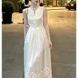 【MsMore】茶歇法式蕾絲刺繡V領氣質收腰奢華絕美白色無袖連身裙背心長洋裝#121579(白)