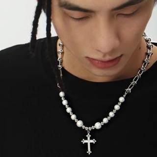 【SUMMER一夏】韓國設計新款反光珍珠十字架暗黑風小眾鈦鋼個性項鍊(甜酷風)