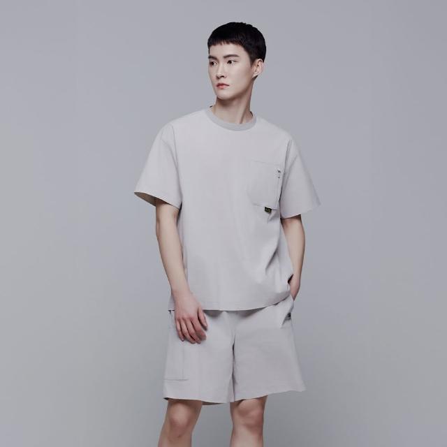 【國家地理服飾官方旗艦】男女同款 FIOTOS 運動短褲-米色(柔軟材質/男女同款/拉鍊口袋)