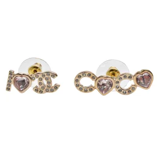 【CHANEL 香奈兒】經典我愛COCO雙C LOGO不對稱造型穿式耳環(粉/金色AB8202-PK-OR)