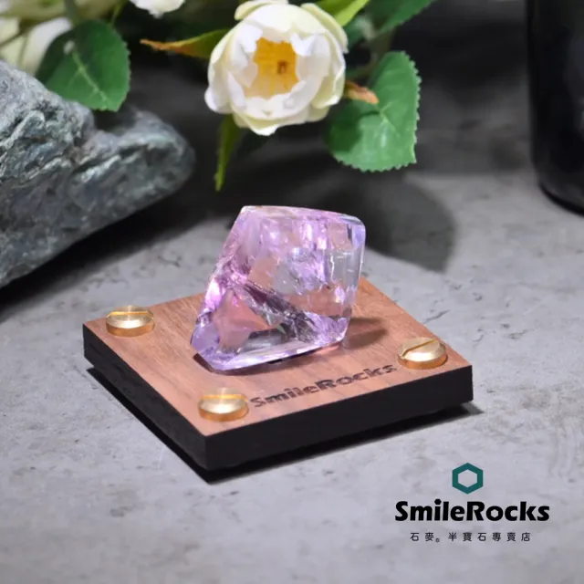 【SmileRocks 石麥】紫水晶彩虹光隨形冰塊 No.043870404(附SmilePad 6X6底板)