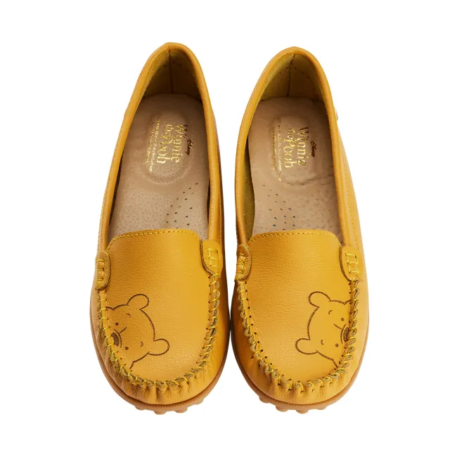 【Disney 迪士尼】迪士尼女鞋 小熊維尼 牛皮烙印質感飾釦豆豆鞋-黃(MIT台灣在地工廠製造)