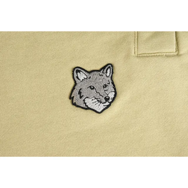 【Maison Kitsune】經典狐狸頭刺繡中LOGO抽繩棉質運動短褲(亮卡其)