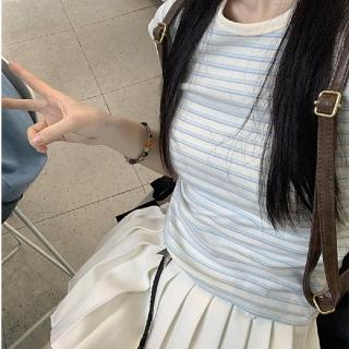 【ONEY 歐妮】★顯瘦圓領條紋修身上衣(女上衣/短袖/休閒)
