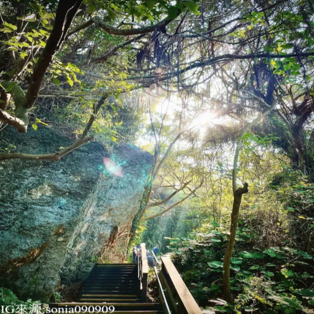 【吉航旅遊】小琉球島上蜂巢蝦桶窯雞琉球牽絲起司捲麻花捲DIY洋樓蘇宅旅店IHG嘉義VOCO三日(二泊五食)