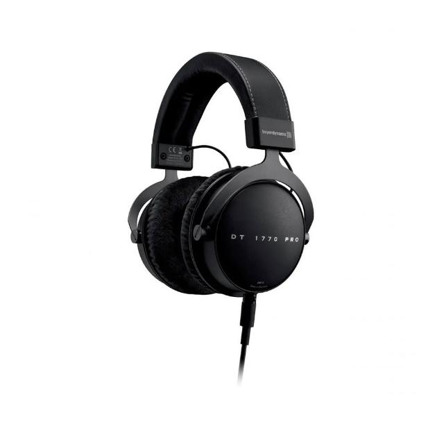 beyerdynamic DT 1770 PRO 為耳罩式專業監聽耳機，專為錄音室與工作室設計，提供精準音訊監聽體驗。具備開放式結構與高品質驅動單元，透過其他認證確保可靠效能，適合音樂製作人與音訊工程師使用。