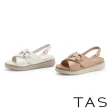【TAS】交叉羊皮Ｄ字金屬厚底涼鞋(棕色)